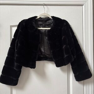 Trend alert! Aqua Bloomingdales faux fur jacket size small black cropped